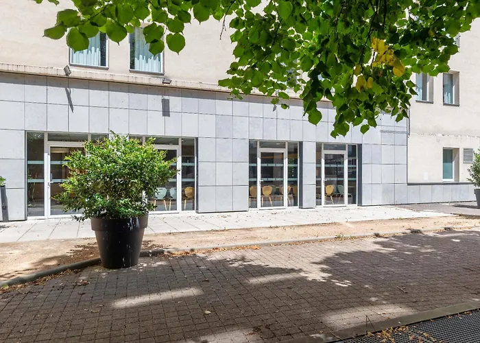 B&B HOTEL Lyon Caluire Cité Internationale